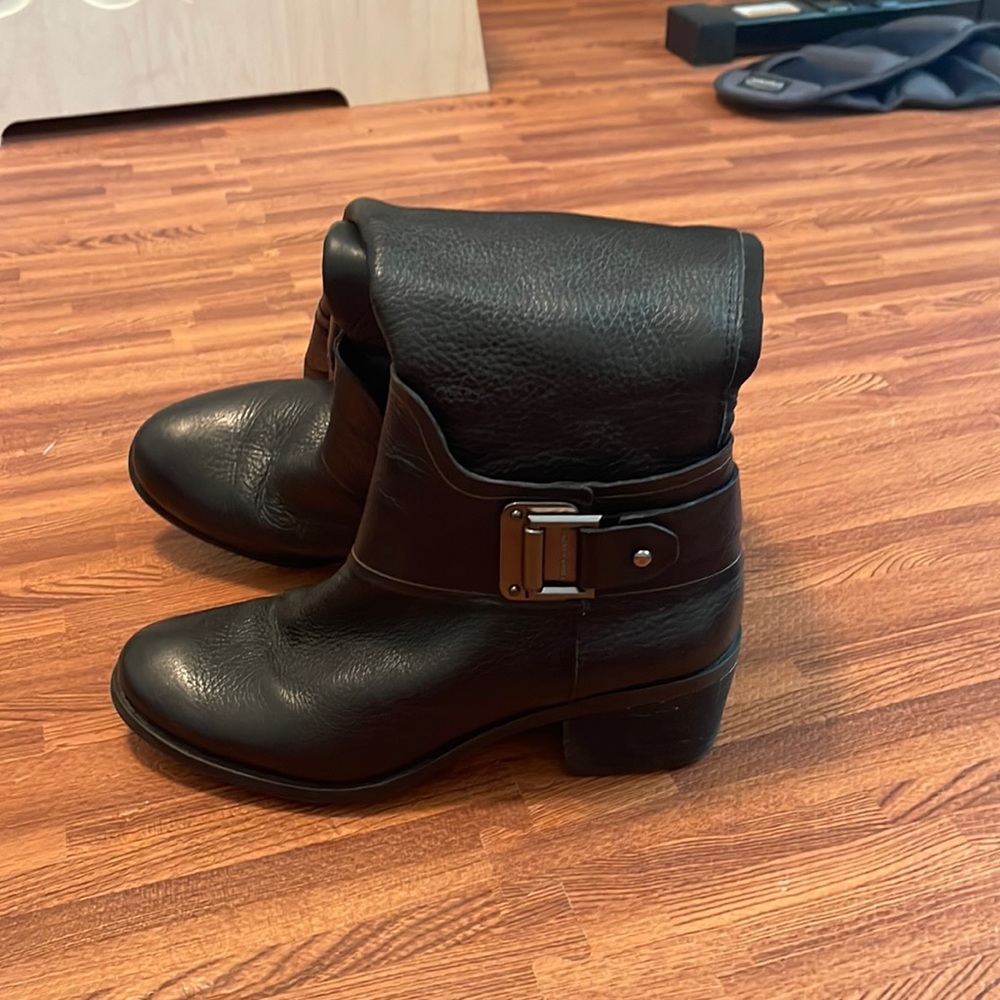 Vince Camuto black boots size 6